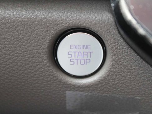 New 2025 Kia Carnival EX image 39