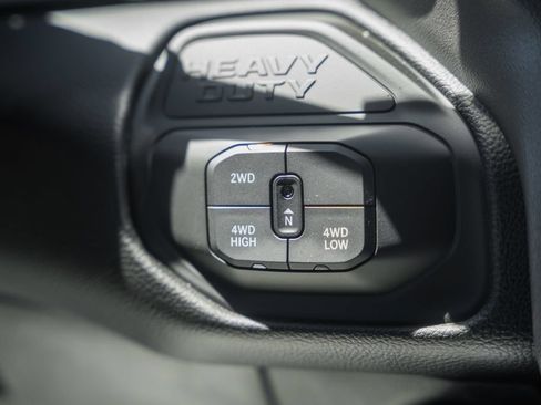 New 2026 RAM 2500 Laramie AWD/4WD image 31