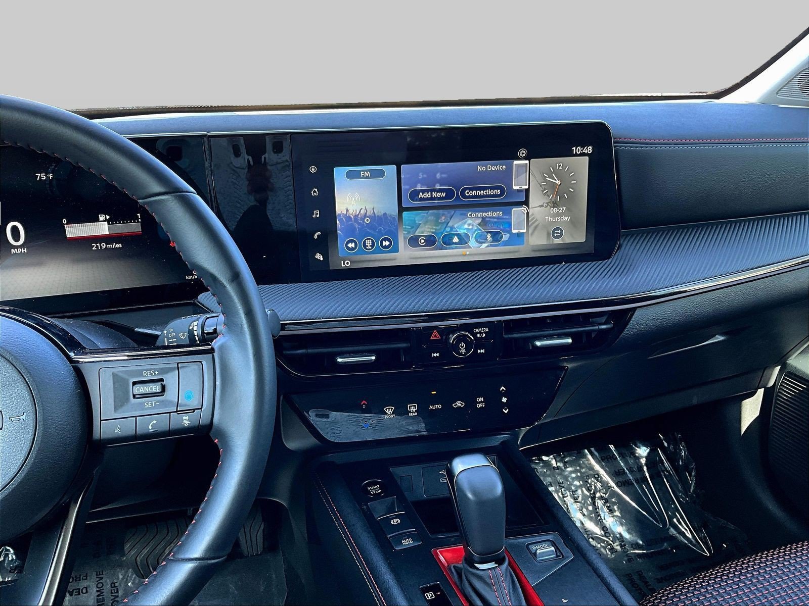 Certified 2025 Nissan Kicks SR FWD image 12