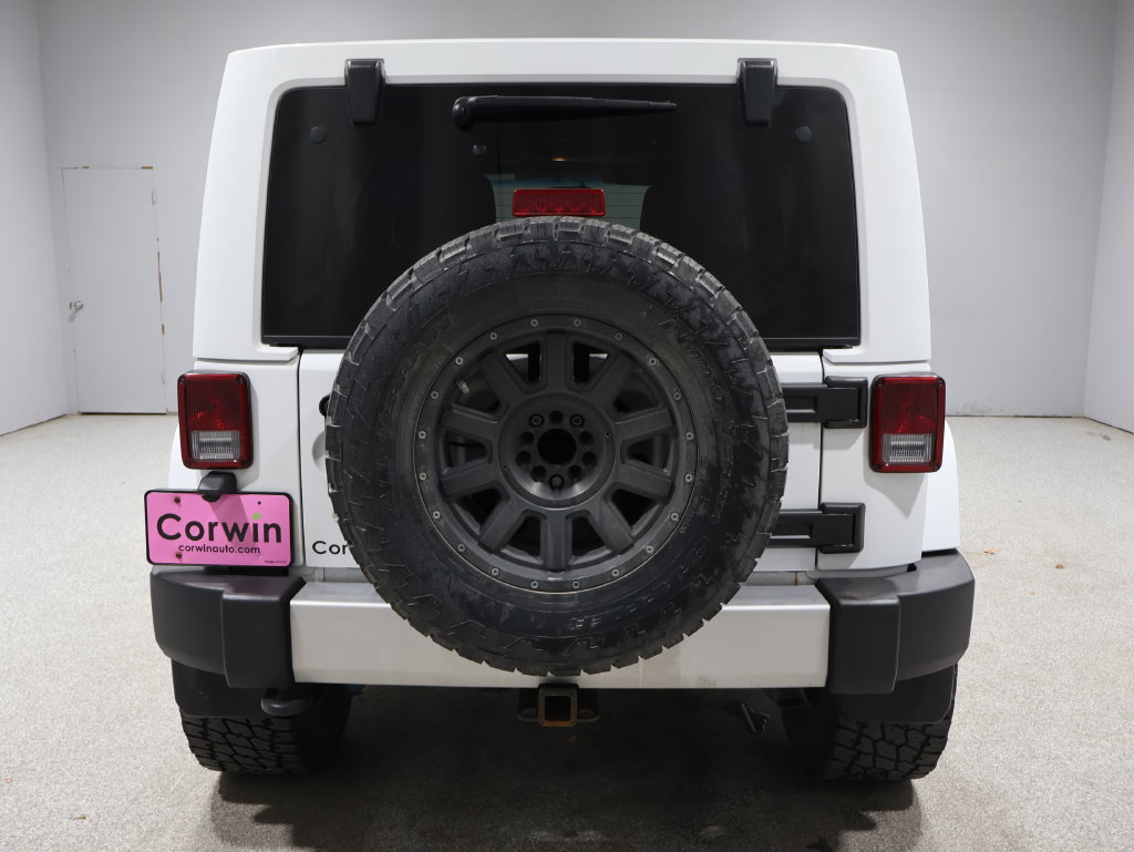 Used 2013 Jeep Wrangler Unlimited Sahara w/ Dual Top Group AWD/4WD image 3