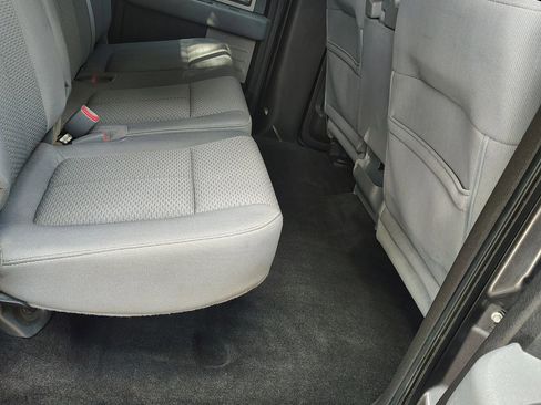 Used 2011 Ford F150 XLT w/ XLT Chrome Pkg image 20