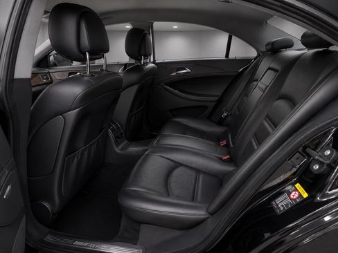 Used 2006 Mercedes-Benz CLS 55 AMG image 6