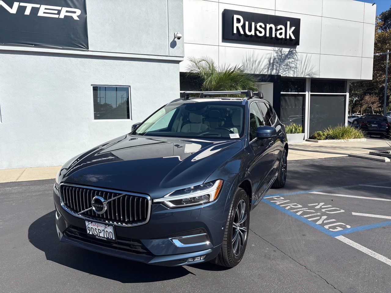 Used 2020 Volvo XC60 T5 Inscription AWD/4WD image 1