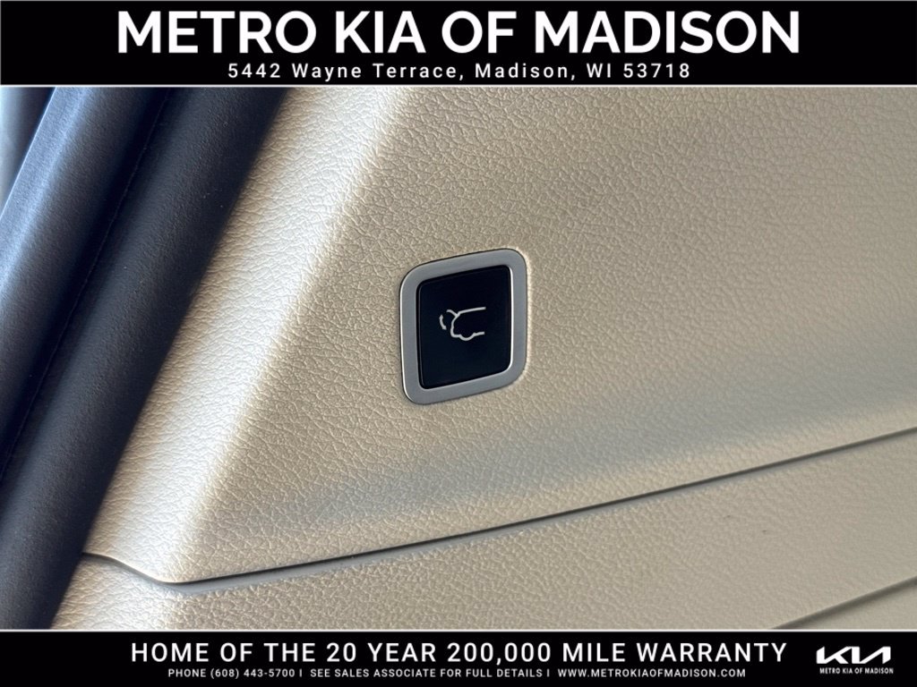 Used 2018 Chrysler Pacifica Touring Plus FWD image 40