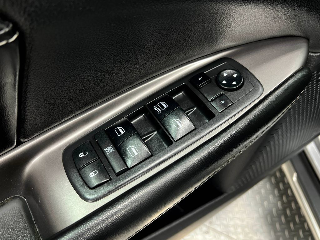 Used 2018 Dodge Journey Crossroad AWD/4WD image 14