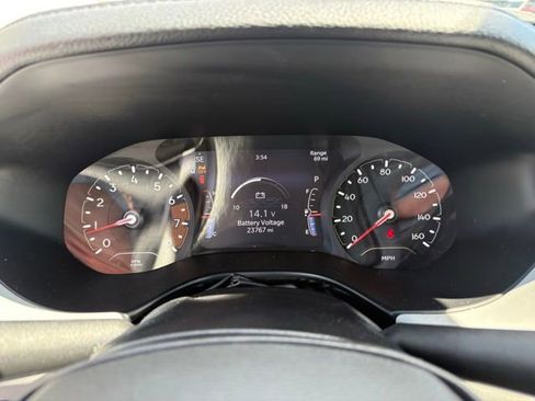 Used 2022 Jeep Compass Limited AWD/4WD image 13