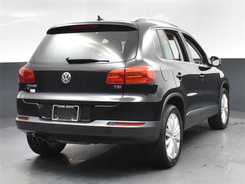 Used 2016 Volkswagen Tiguan SE image 10