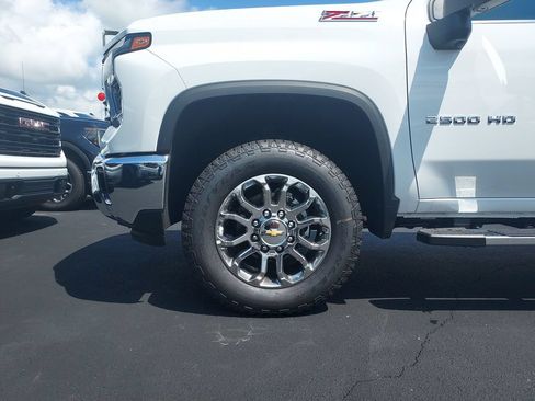 New 2026 Chevrolet Silverado 2500 LTZ w/ LTZ Plus Package AWD/4WD image 25