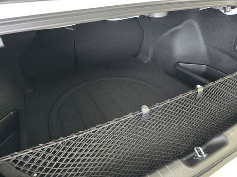 New 2026 Hyundai Elantra Limited FWD image 15