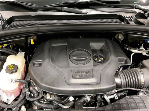 Used 2022 Jeep Grand Cherokee Overland w/ Adv Protech Group III AWD/4WD image 41