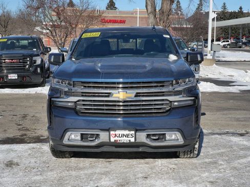 Used 2019 Chevrolet Silverado 1500 High Country image 2