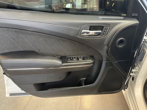 Used 2022 Dodge Charger SRT Hellcat image 12