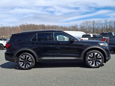 Used 2025 Ford Explorer Platinum w/ LUX Leather Package image 7