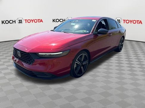Used 2023 Honda Accord Sport image 3