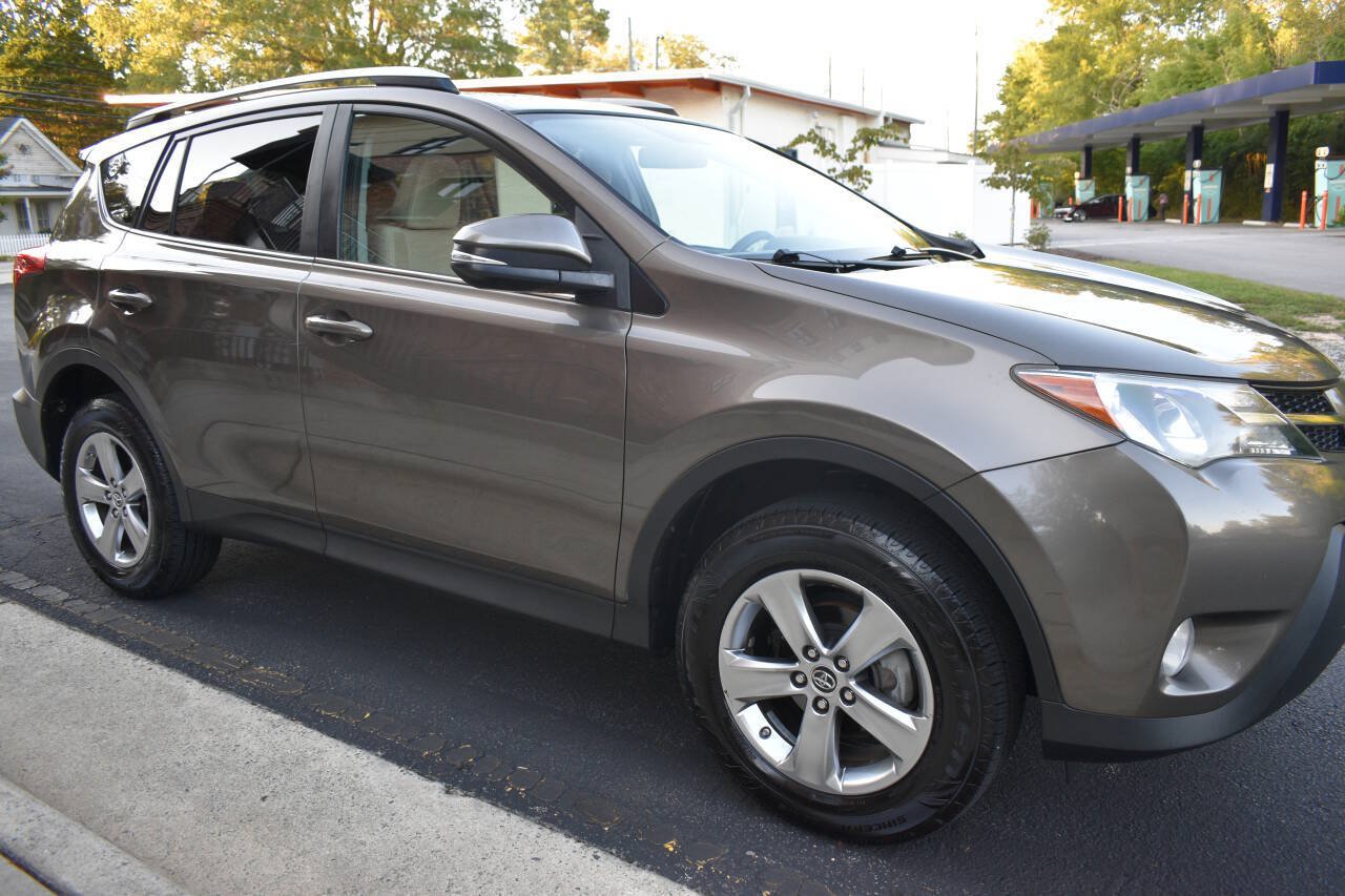 Used 2015 Toyota RAV4 XLE FWD image 28