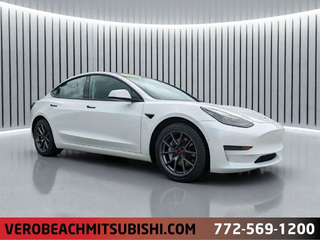 Used 2022 Tesla Model 3 RWD image 1