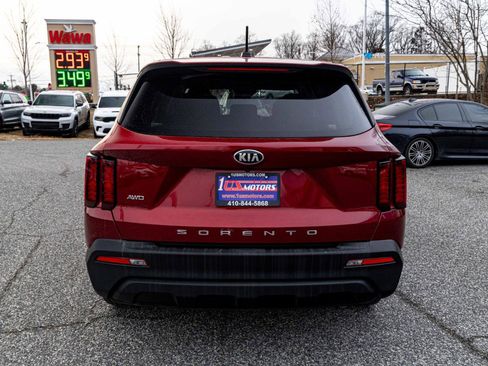 Used 2021 Kia Sorento LX image 5