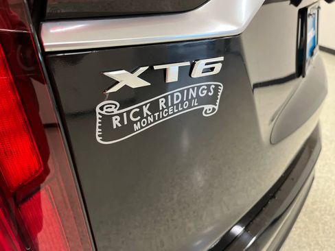 Used 2024 Cadillac XT6 Luxury w/ LPO, Floor Liner Package AWD/4WD image 11