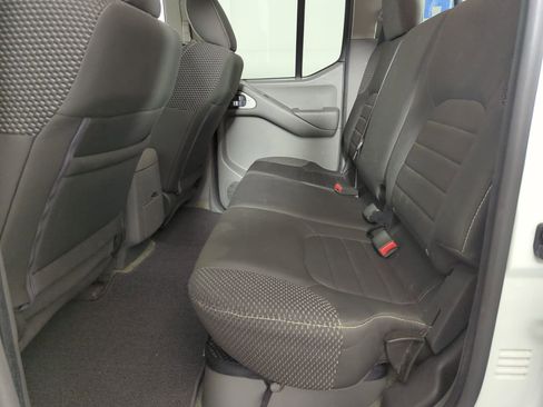 Used 2015 Nissan Frontier Desert Runner RWD image 19