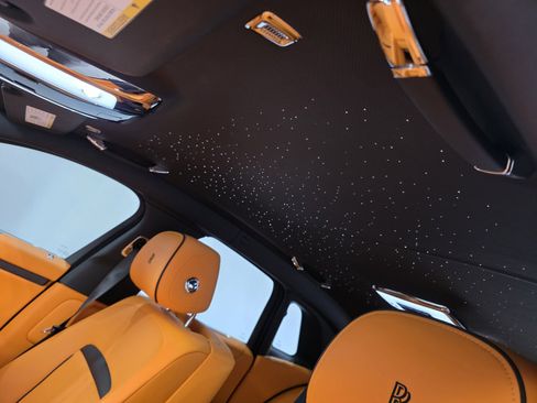 Used 2024 Rolls-Royce Ghost image 9