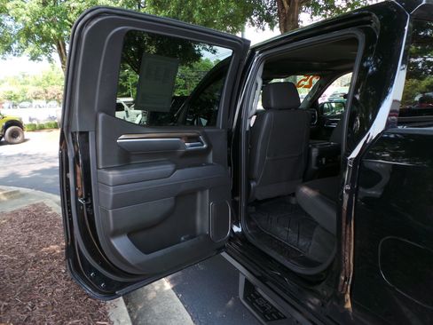 Used 2025 Chevrolet Silverado 1500 RST w/ Dark Appearance Package AWD/4WD image 36