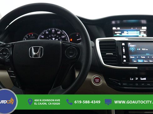 Used 2016 Honda Accord EX image 5