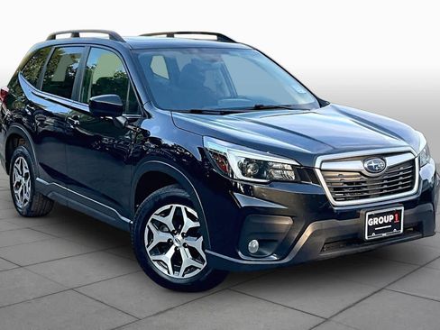 Used 2021 Subaru Forester Premium AWD/4WD image 3