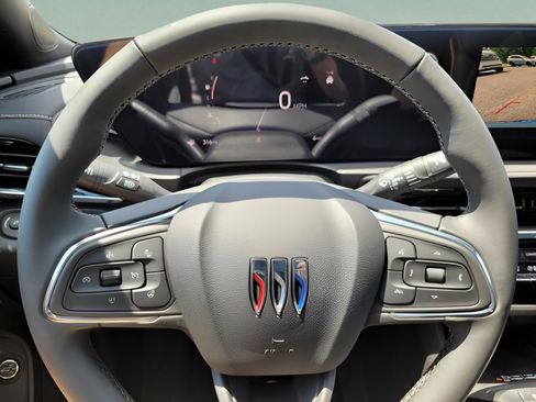 New 2025 Buick Envista Avenir image 35