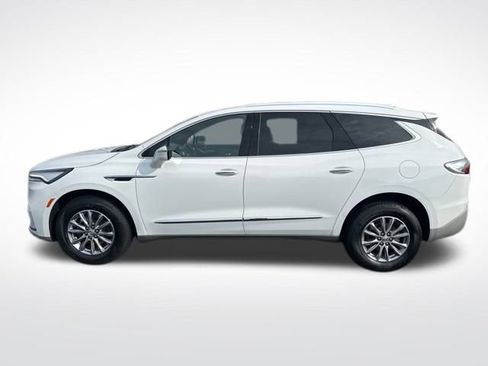 Used 2024 Buick Enclave Premium image 3