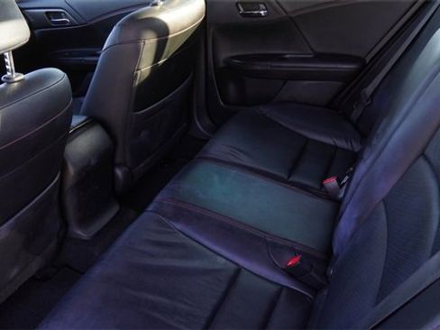 Used 2017 Honda Accord Sport Special Edition image 14