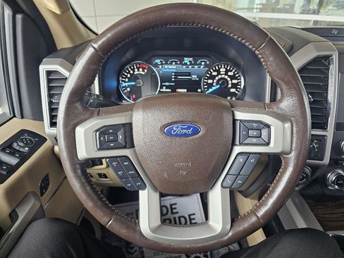 Used 2018 Ford F150 Lariat w/ Equipment Group 502A Luxury image 20