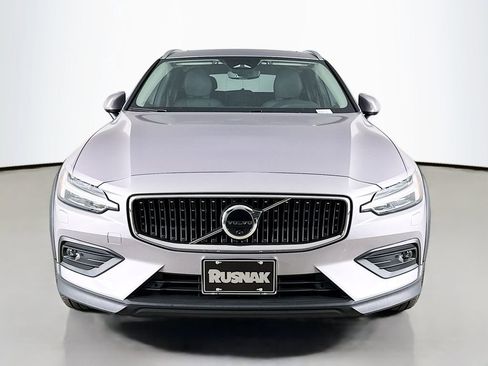New 2026 Volvo V60 B5 Cross Country Plus w/ Climate Package image 2