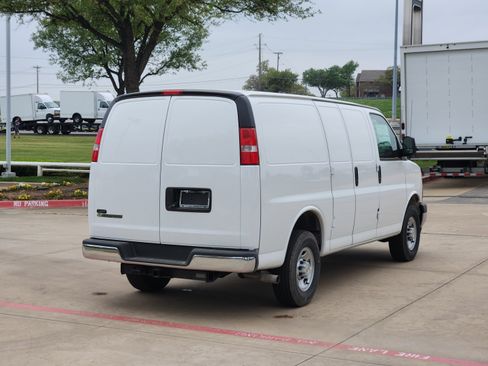New 2024 Chevrolet Express 2500 w/ Driver Convenience Package image 13