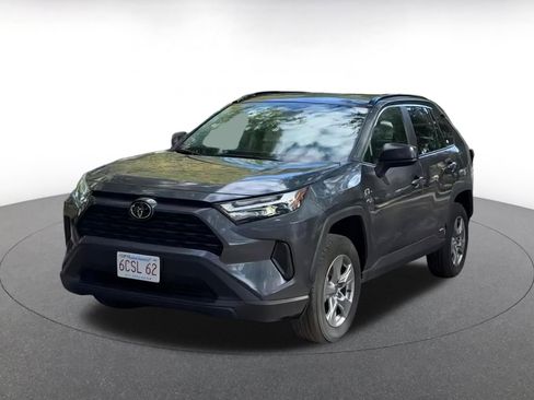 Used 2025 Toyota RAV4 LE image 7