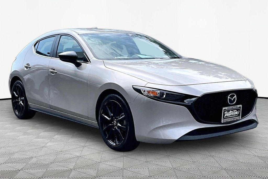 Used 2024 MAZDA MAZDA3 s FWD image 5