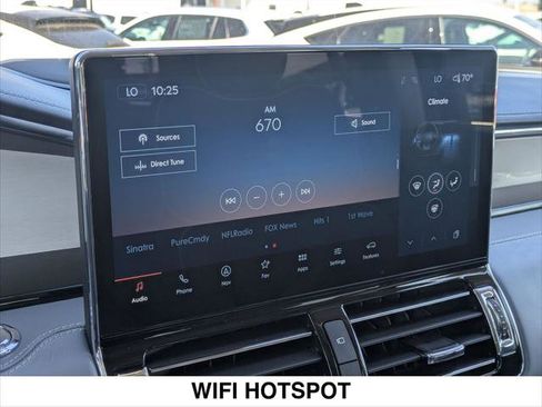 Used 2024 Lincoln Navigator Black Label image 17