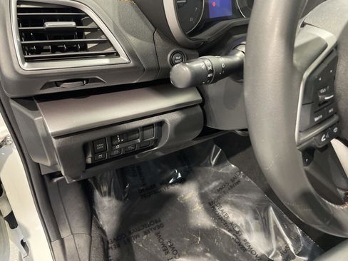 Used 2020 Subaru Crosstrek 2.0i Limited w/ Moonroof Package w/Navigation image 3