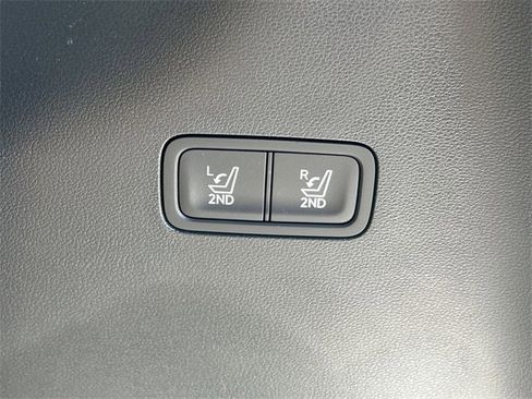 Used 2025 Hyundai Santa Fe XRT image 34