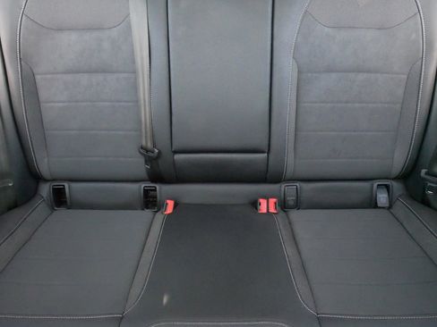 Used 2024 Volkswagen Taos SE image 13