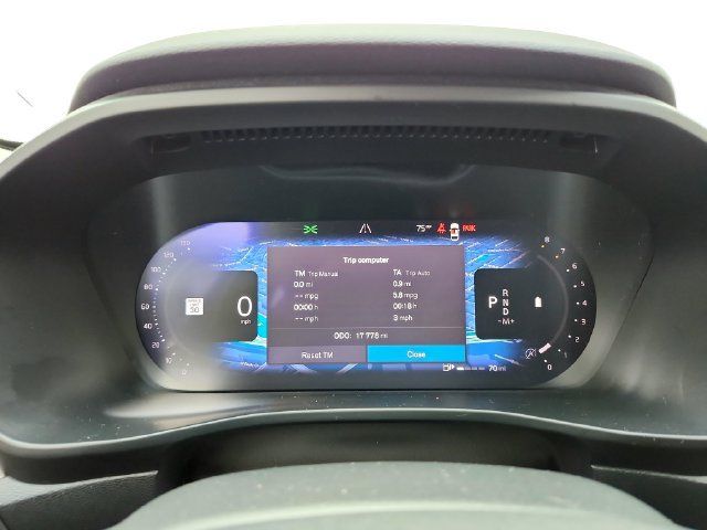 Used 2023 Volvo XC40 B5 Ultimate w/ Climate Package AWD/4WD image 25