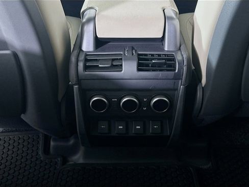 Used 2020 Land Rover Defender 110 S image 22