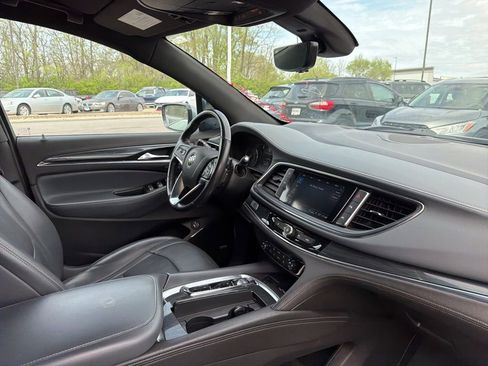 Used 2024 Buick Enclave Premium AWD/4WD image 16