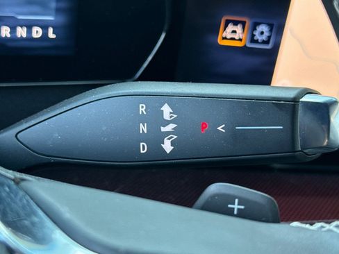 Used 2025 Chevrolet Traverse Z71 image 33