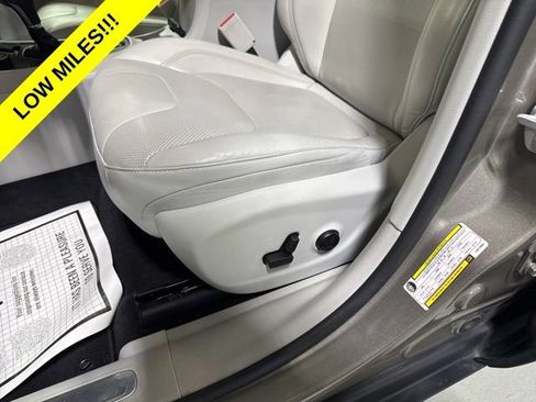 Used 2020 Jeep Cherokee Limited AWD/4WD image 14
