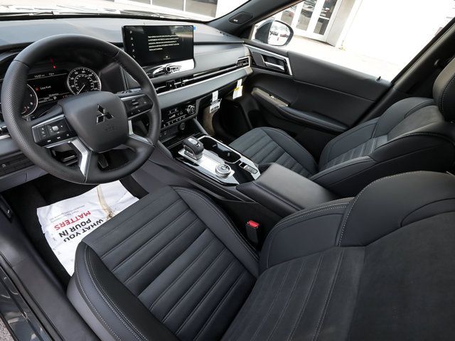 New 2026 Mitsubishi Outlander LE AWD/4WD image 17