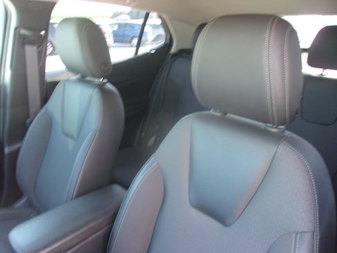 Used 2024 Buick Encore GX Preferred FWD image 11
