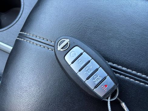 Used 2025 Nissan Altima 2.5 SV FWD image 24