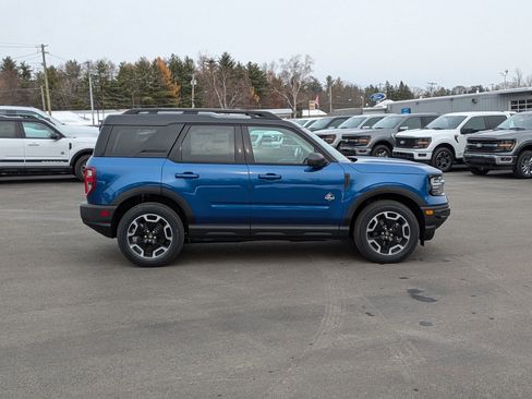 New 2024 Ford Bronco Sport Outer Banks w/ Tech Package image 2