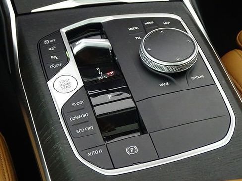 Used 2024 BMW 330i Sedan image 45