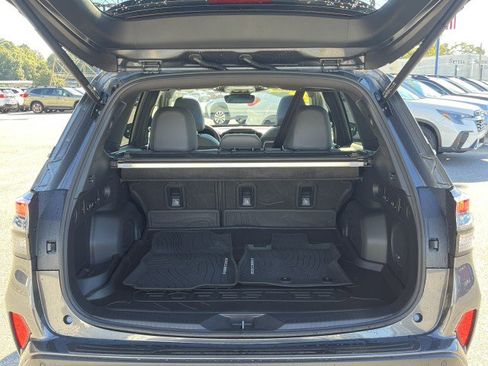 Certified 2025 Subaru Forester Limited image 11